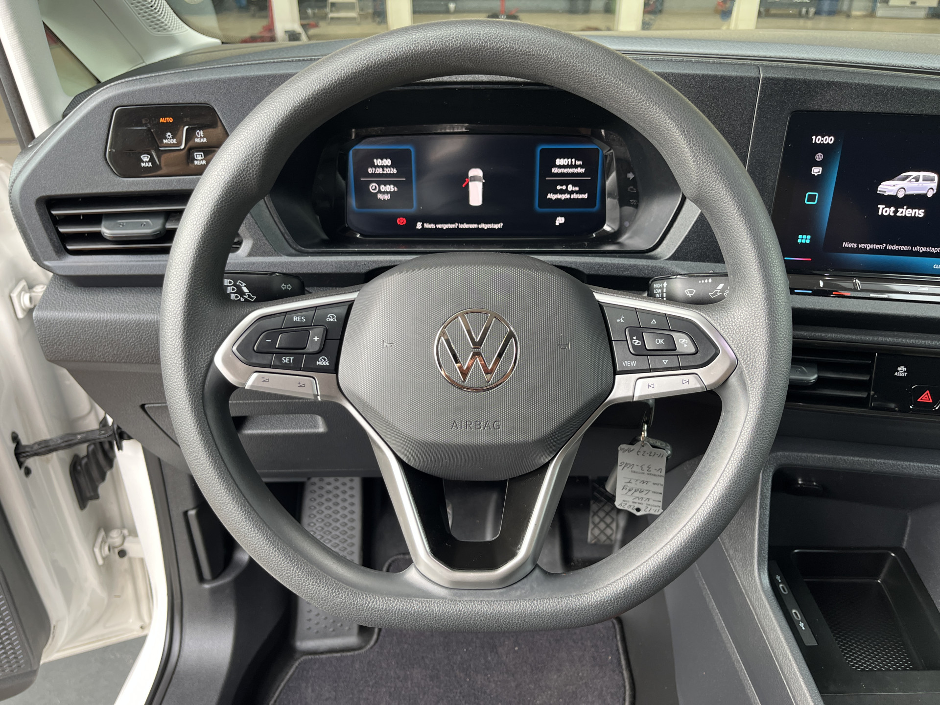 Foto van Volkswagen Caddy Modified Partition Wall