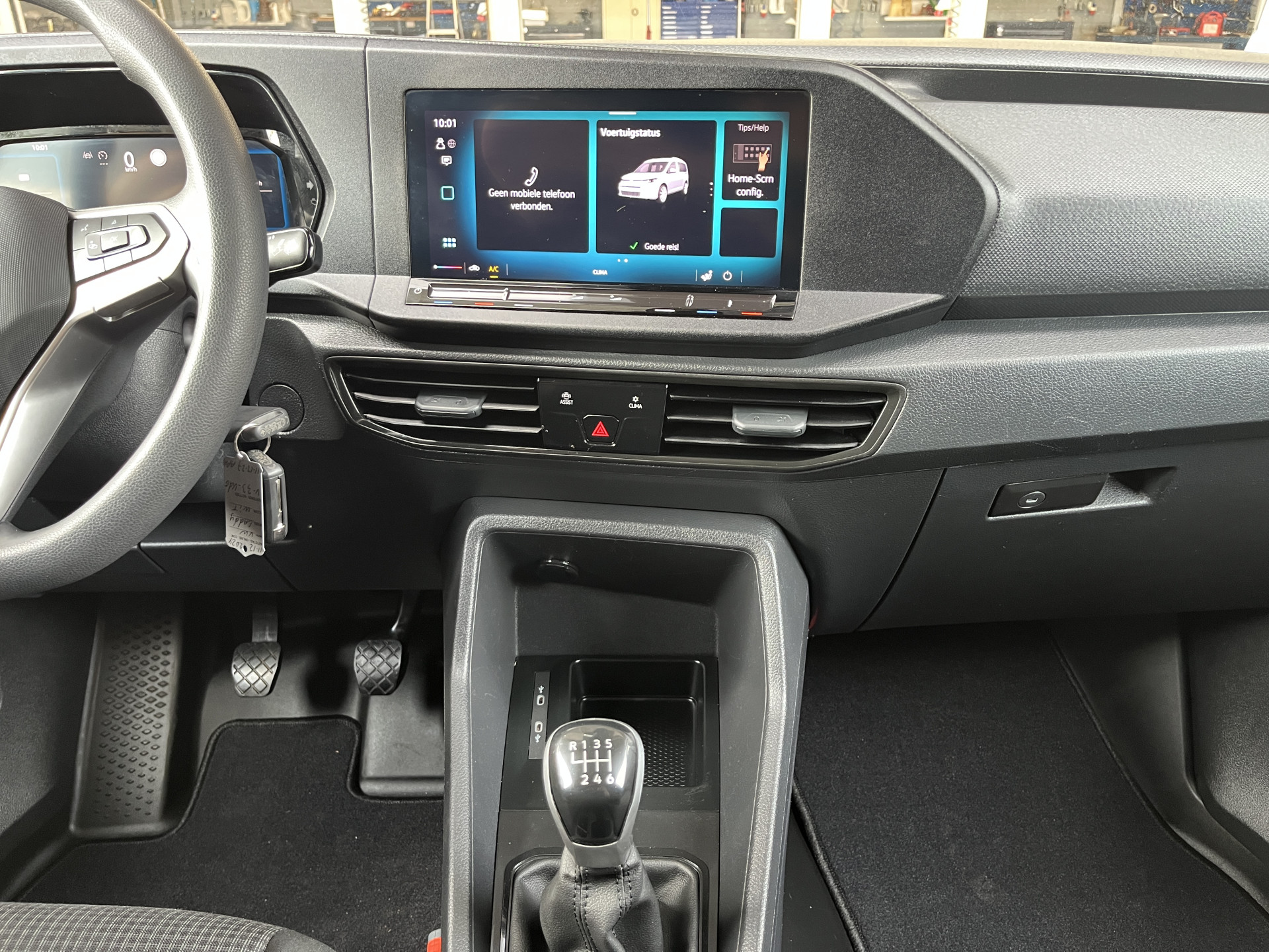 Foto van Volkswagen Caddy Modified Partition Wall