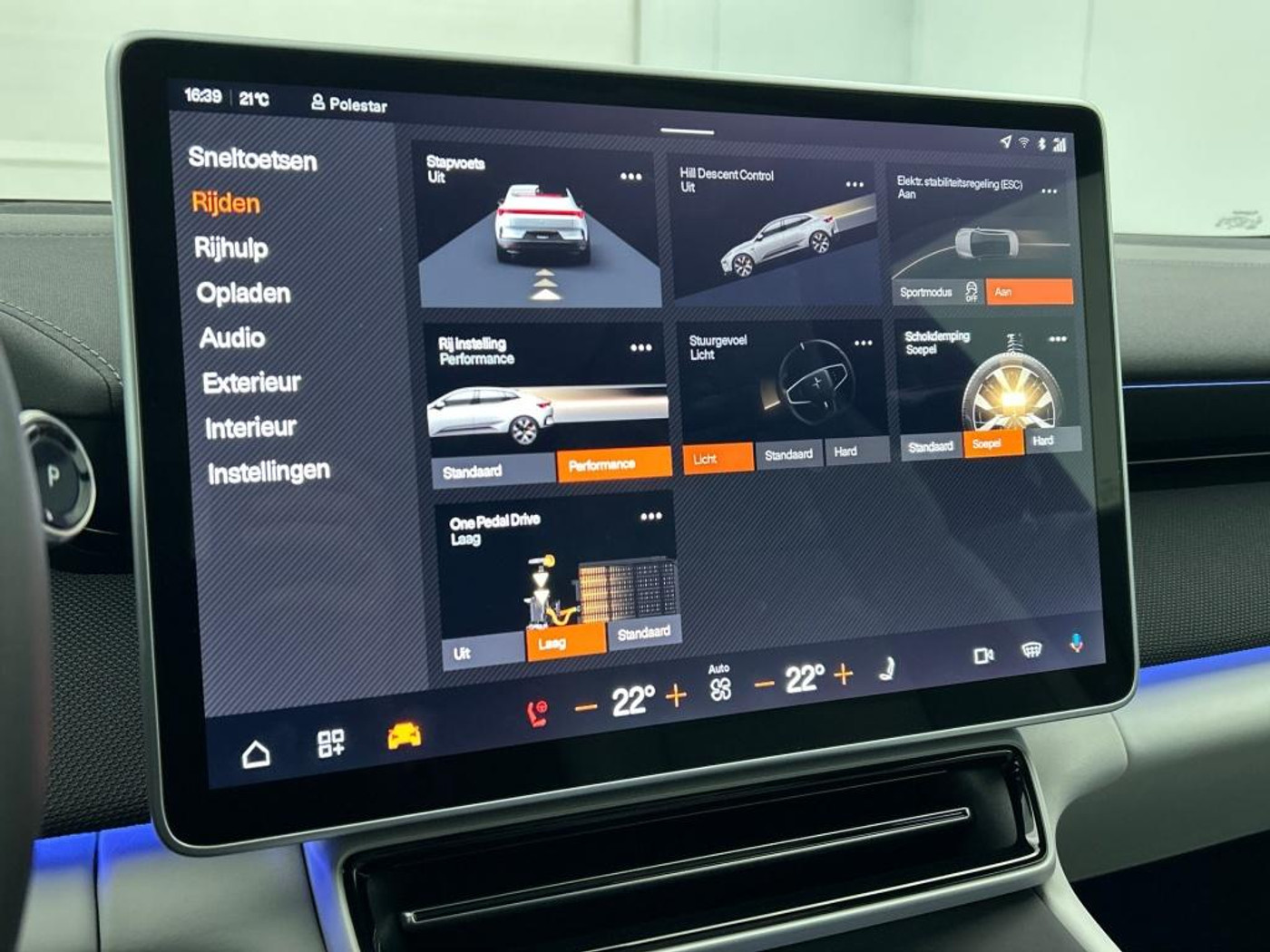 Foto van Polestar Polestar 4