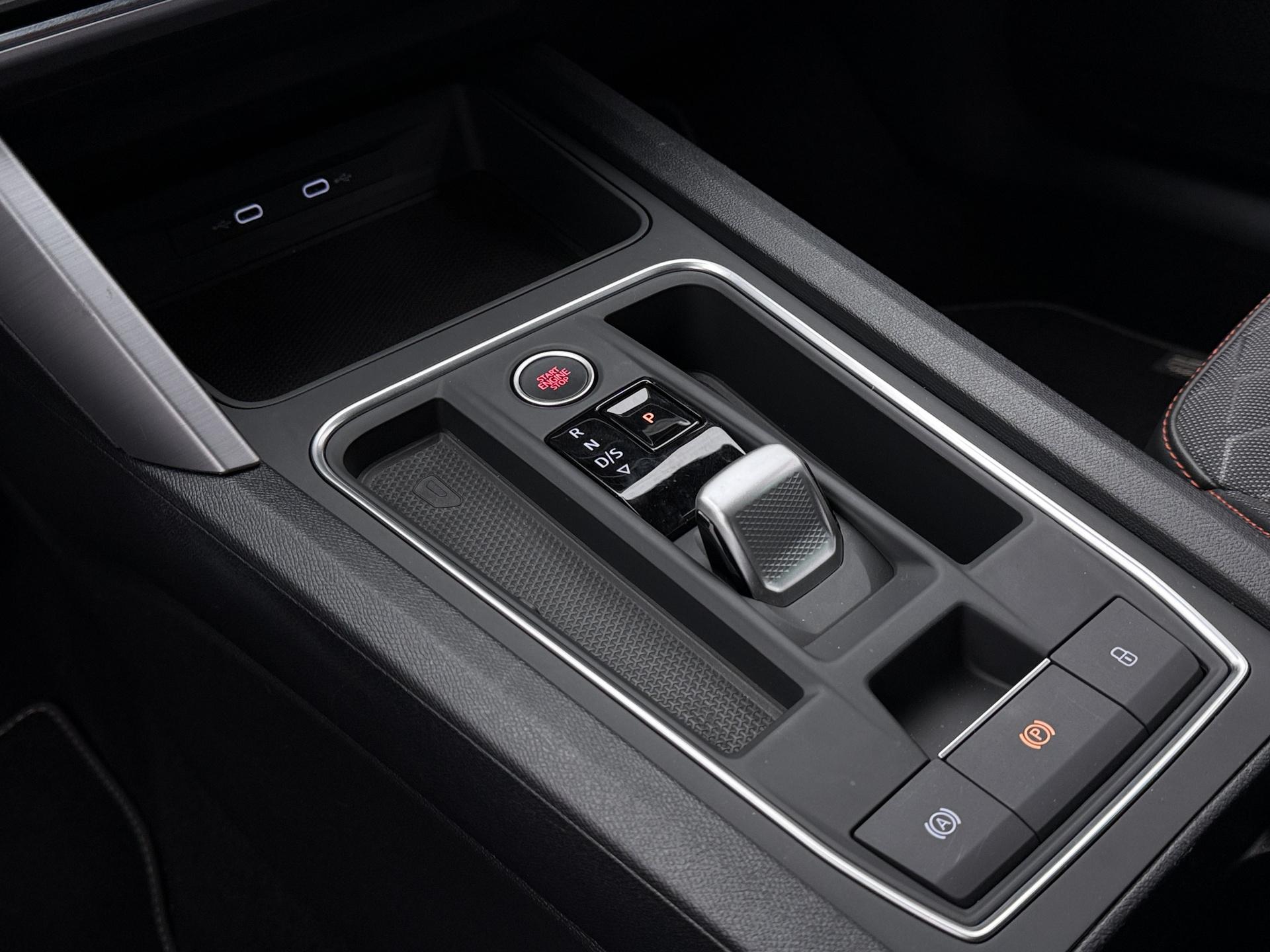 Foto van Seat Seat Leon SP E-hybrid150