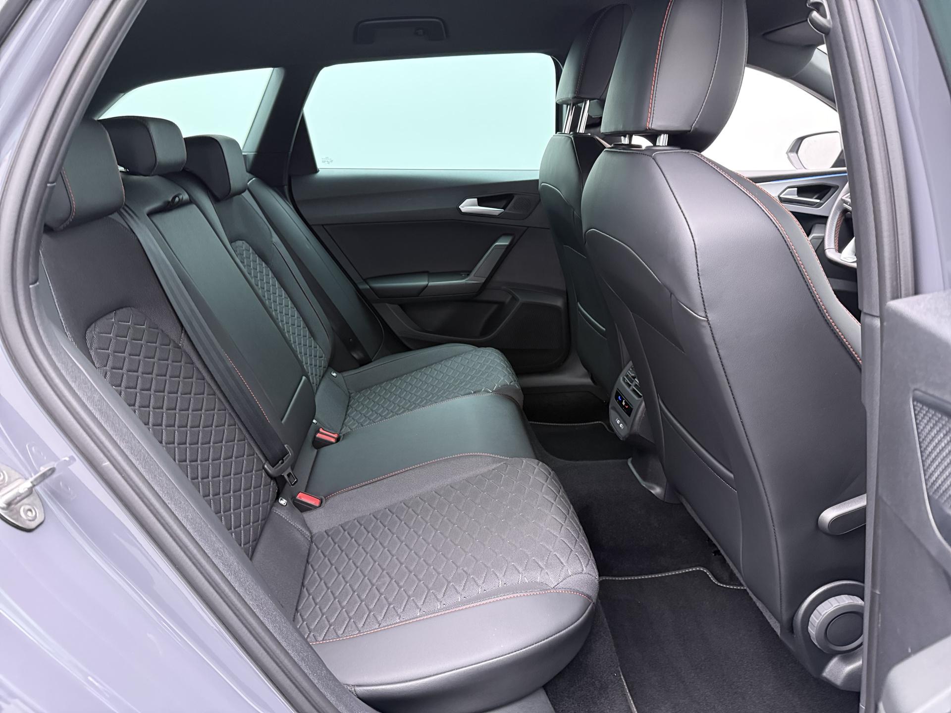 Foto van Seat Seat Leon SP E-hybrid150