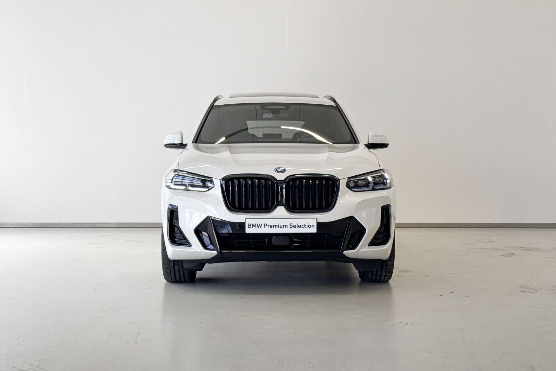 Foto van BMW X3 Xdrive30e