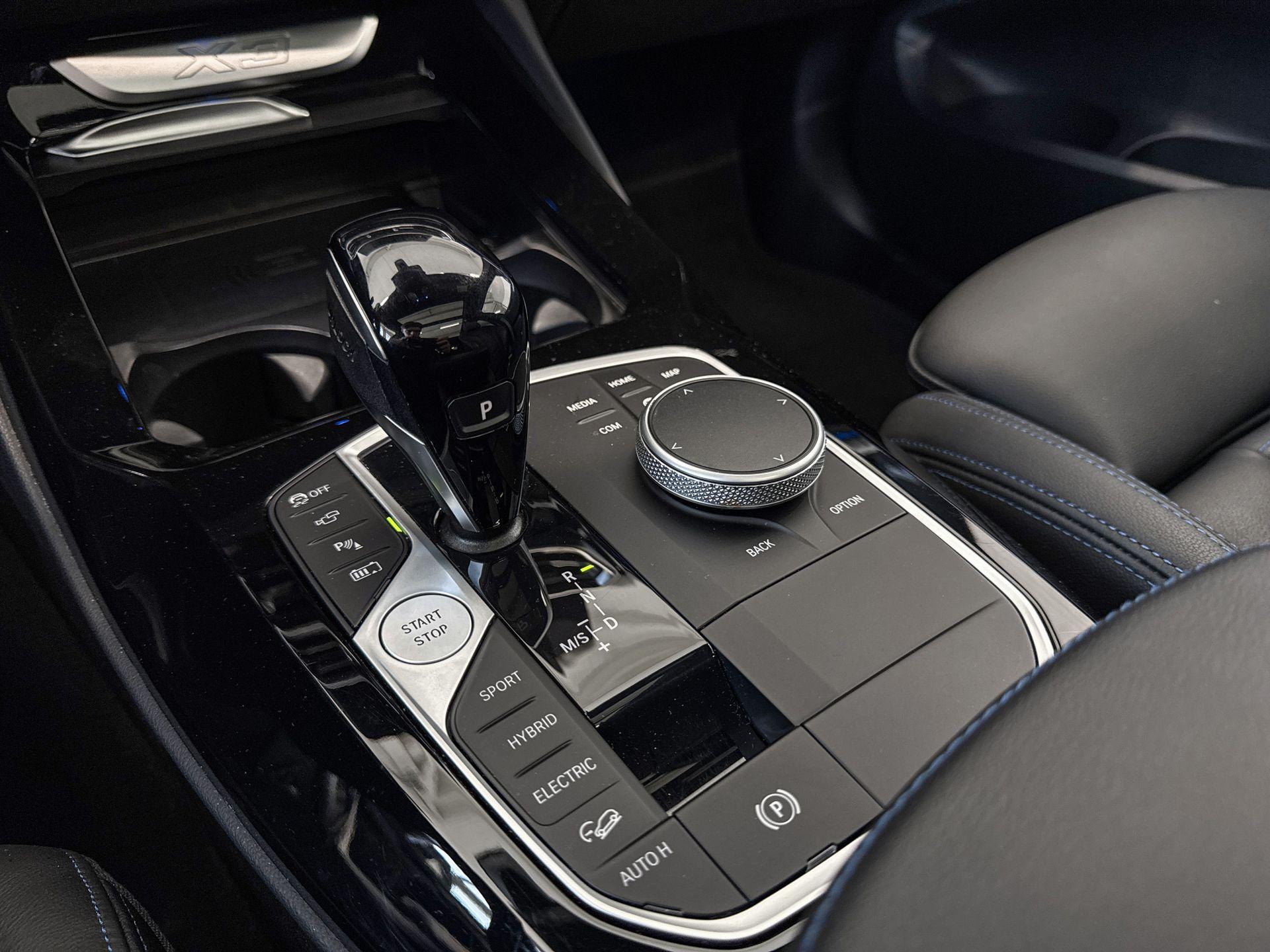Foto van BMW X3 Xdrive30e