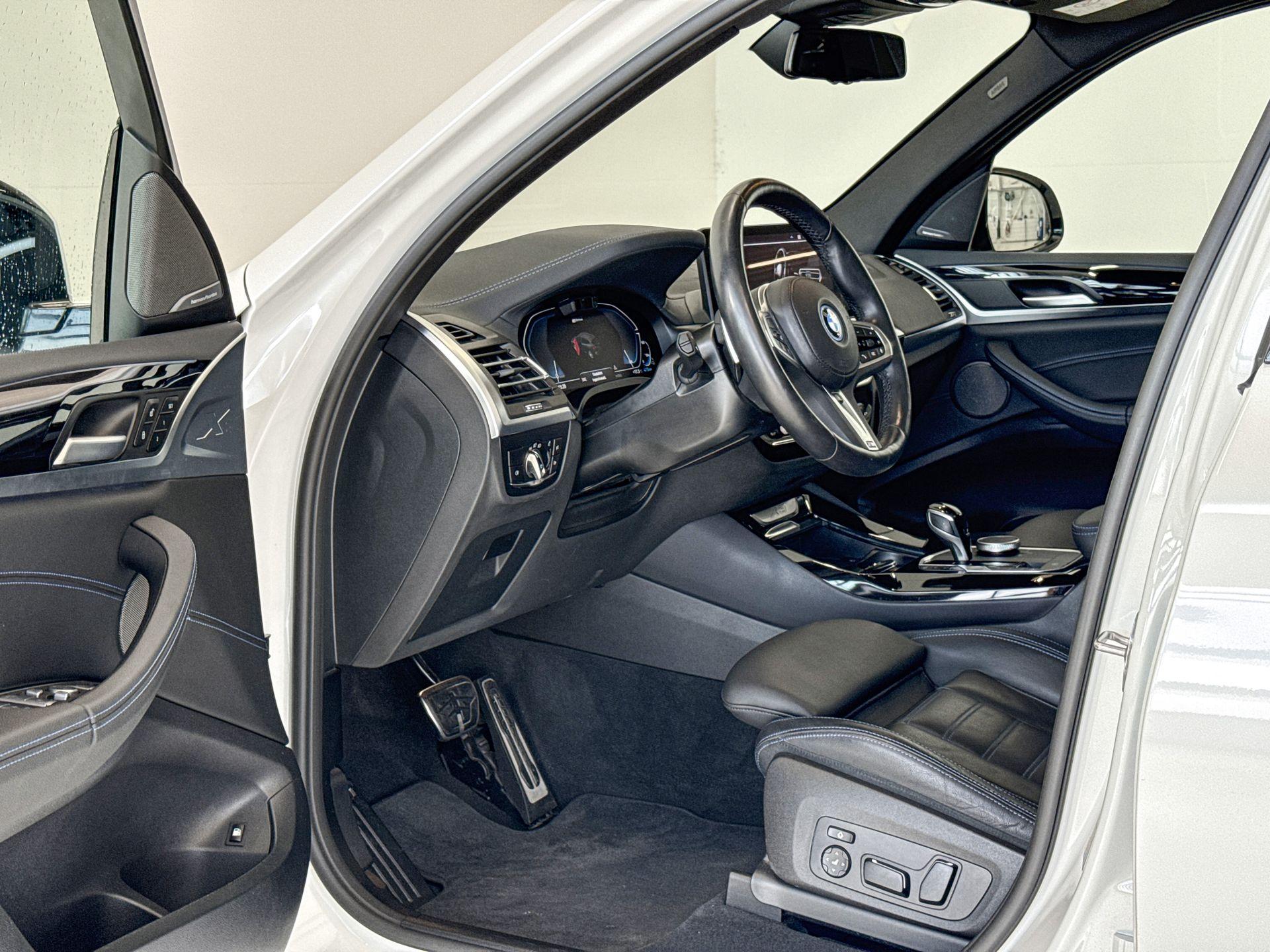 Foto van BMW X3 Xdrive30e