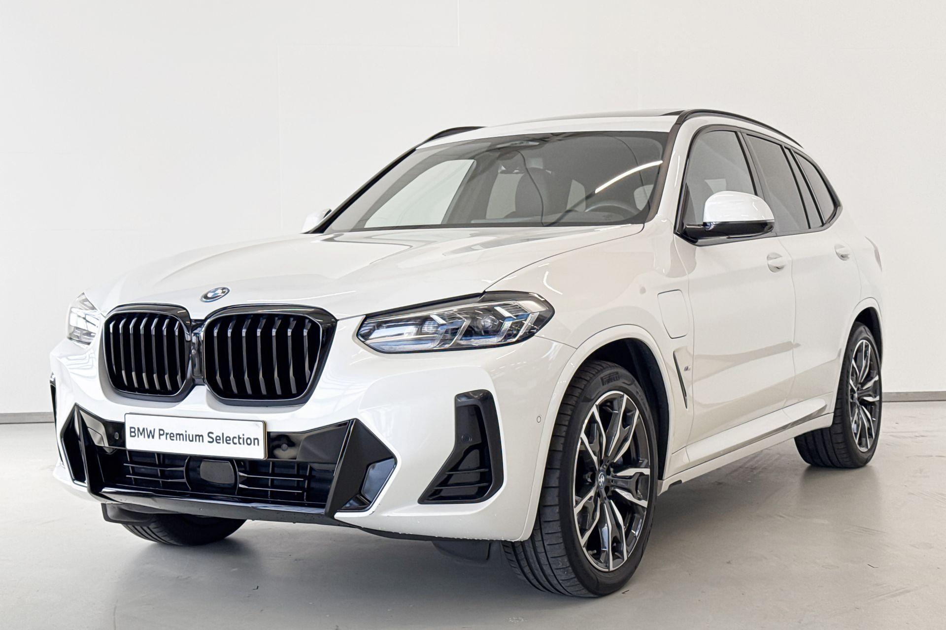 Foto van BMW X3 Xdrive30e