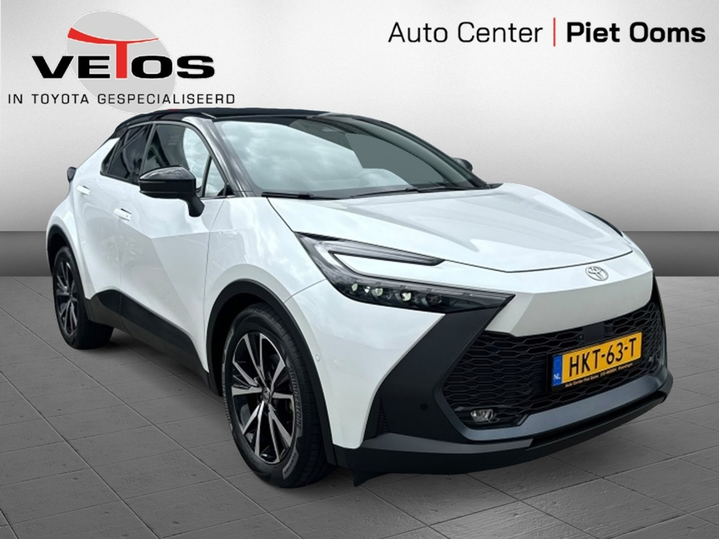 Toyota Toyota C-hr 1.8 Hybr 140 First Edition Bi-Tone 2025 - voorkant
