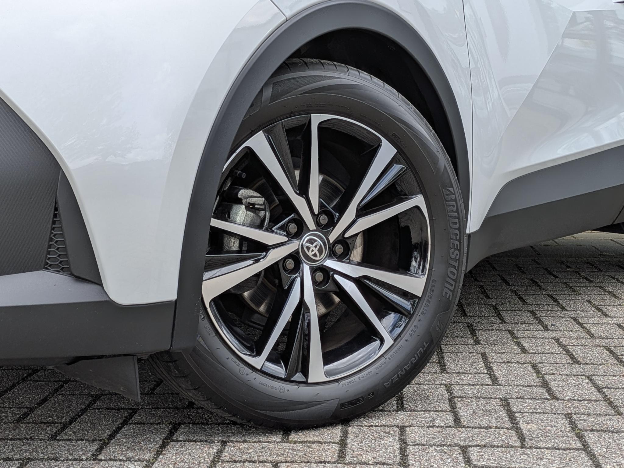 Foto van Toyota Toyota C-hr