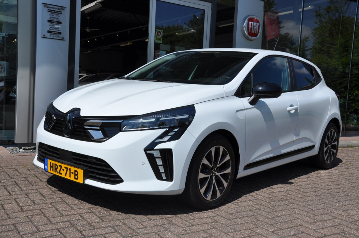 Mitsubishi Colt 1.0T MT Intense 2024 - voorkant
