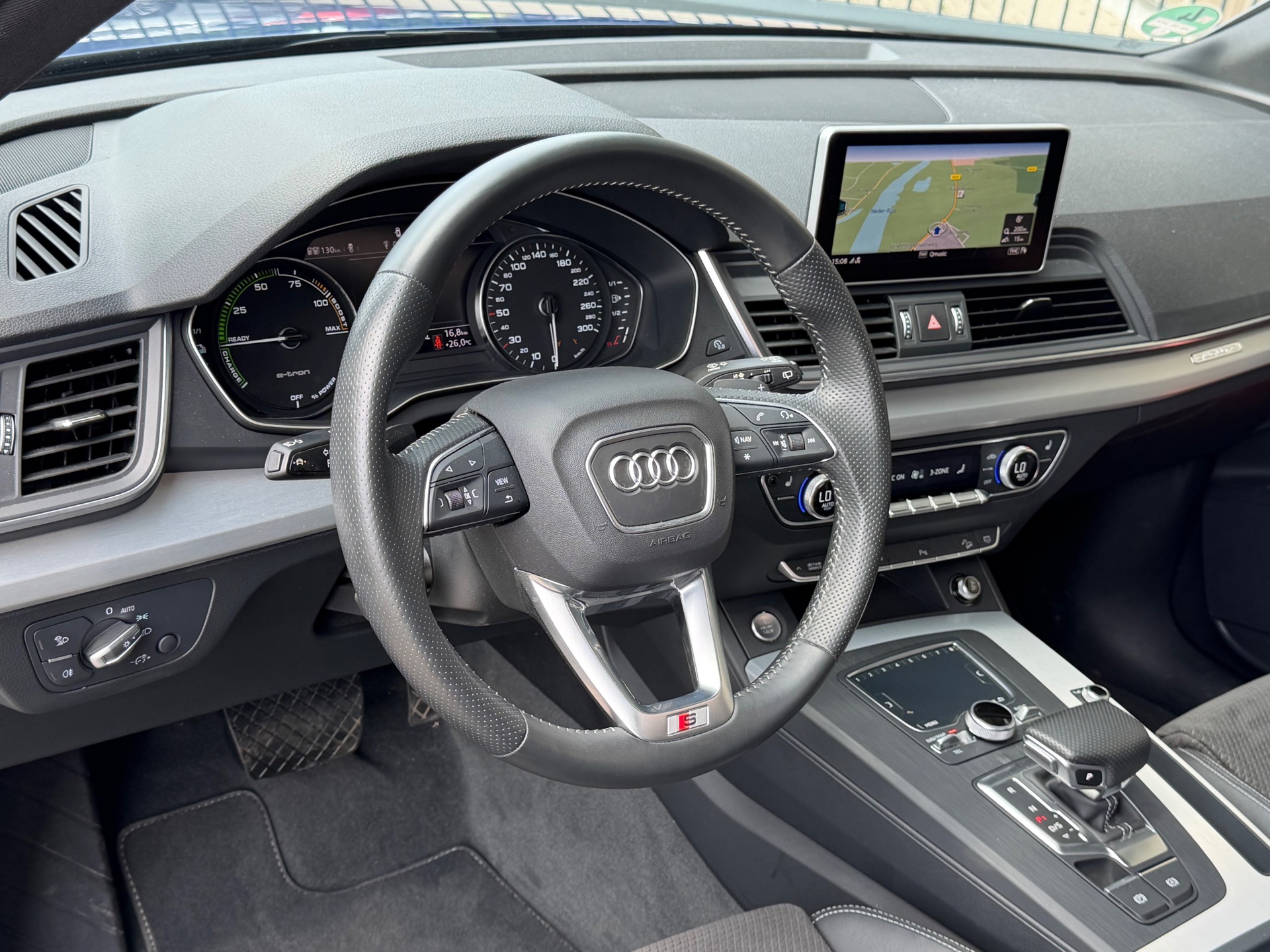 Foto van Audi Q5 55 TFSI E