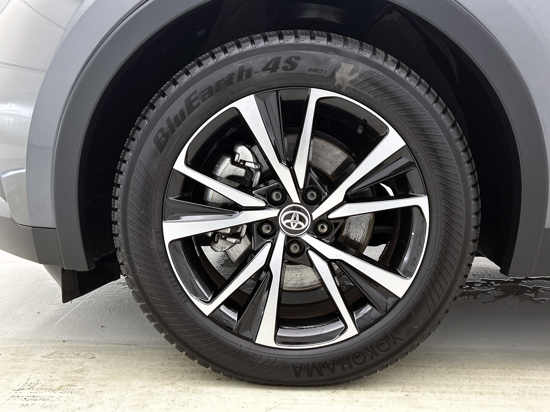 Foto van Toyota Toyota C-hr