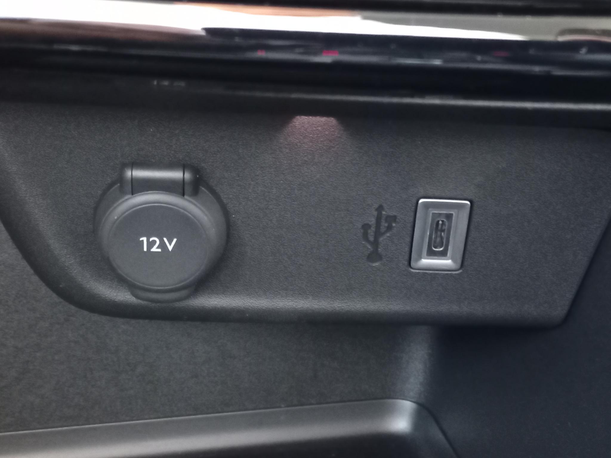 Foto van Opel Corsa Electric