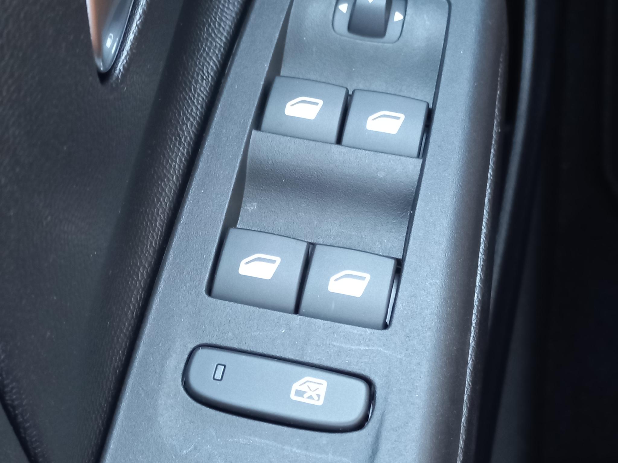 Foto van Opel Corsa Electric
