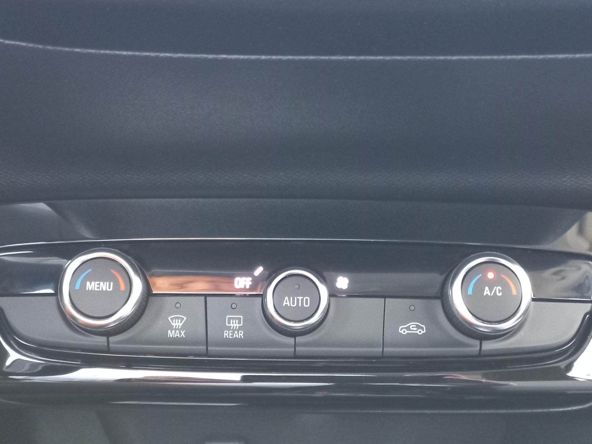 Foto van Opel Corsa Electric
