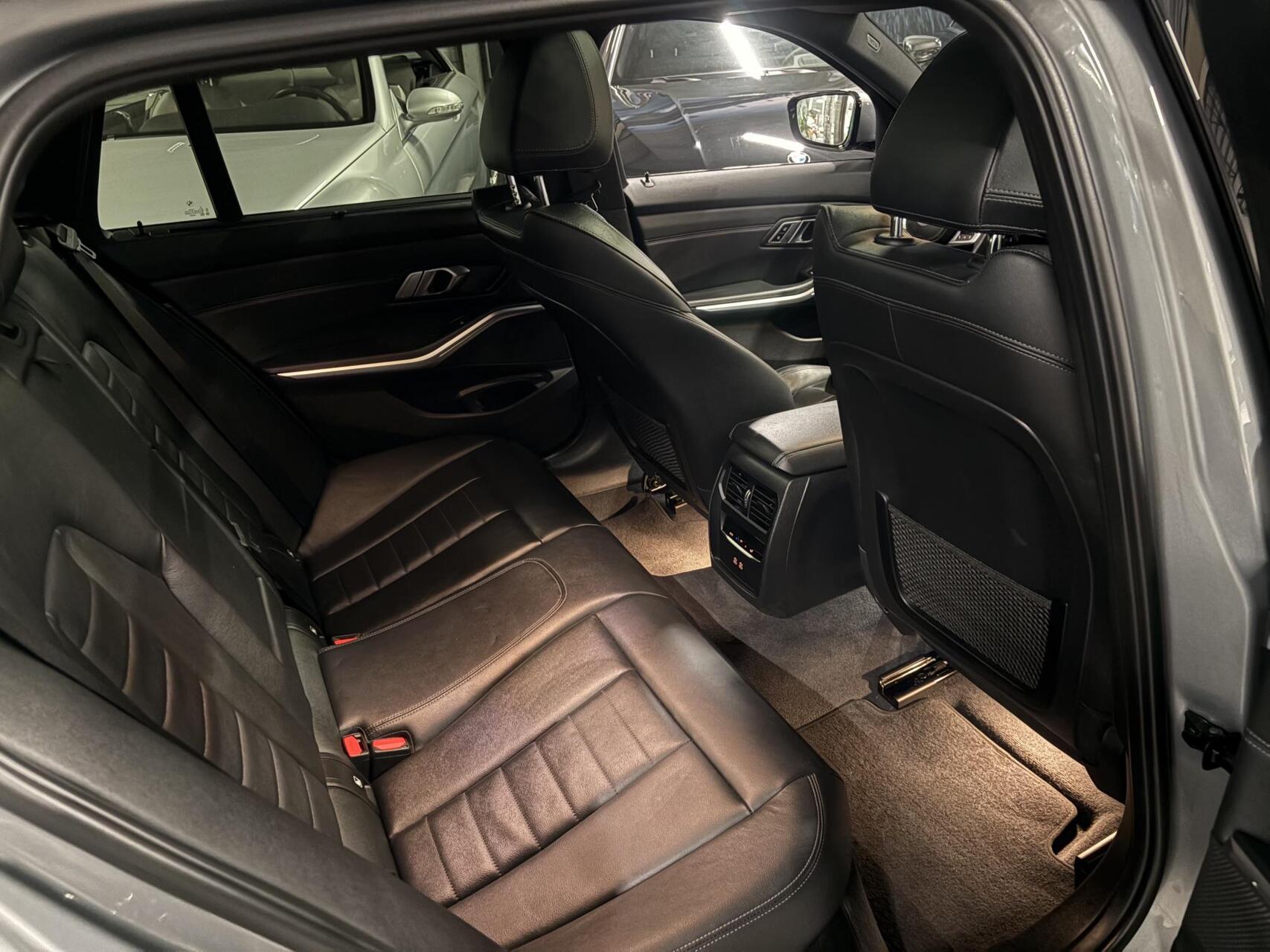Foto van BMW 330e xDrive