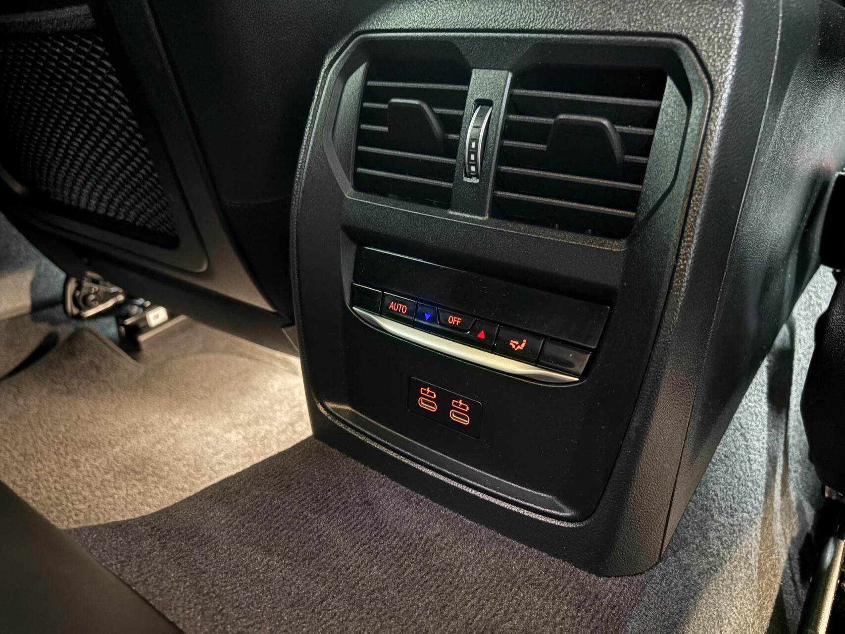 Foto van BMW 330e xDrive
