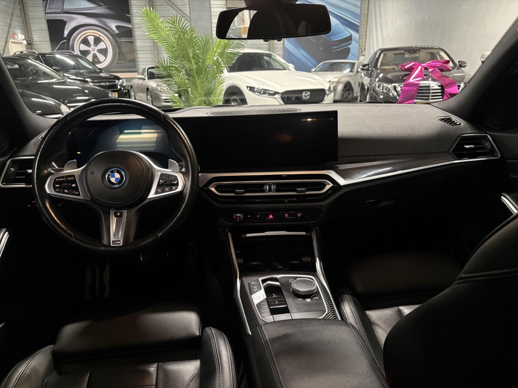 Foto van BMW 330e xDrive