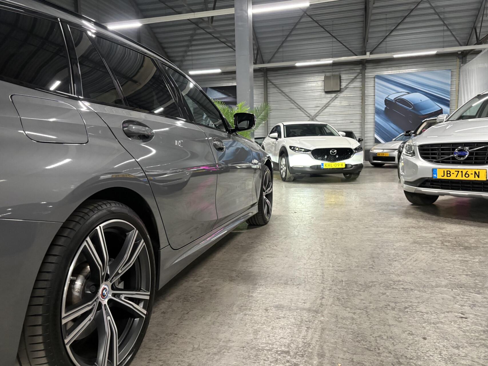 Foto van BMW 330e xDrive