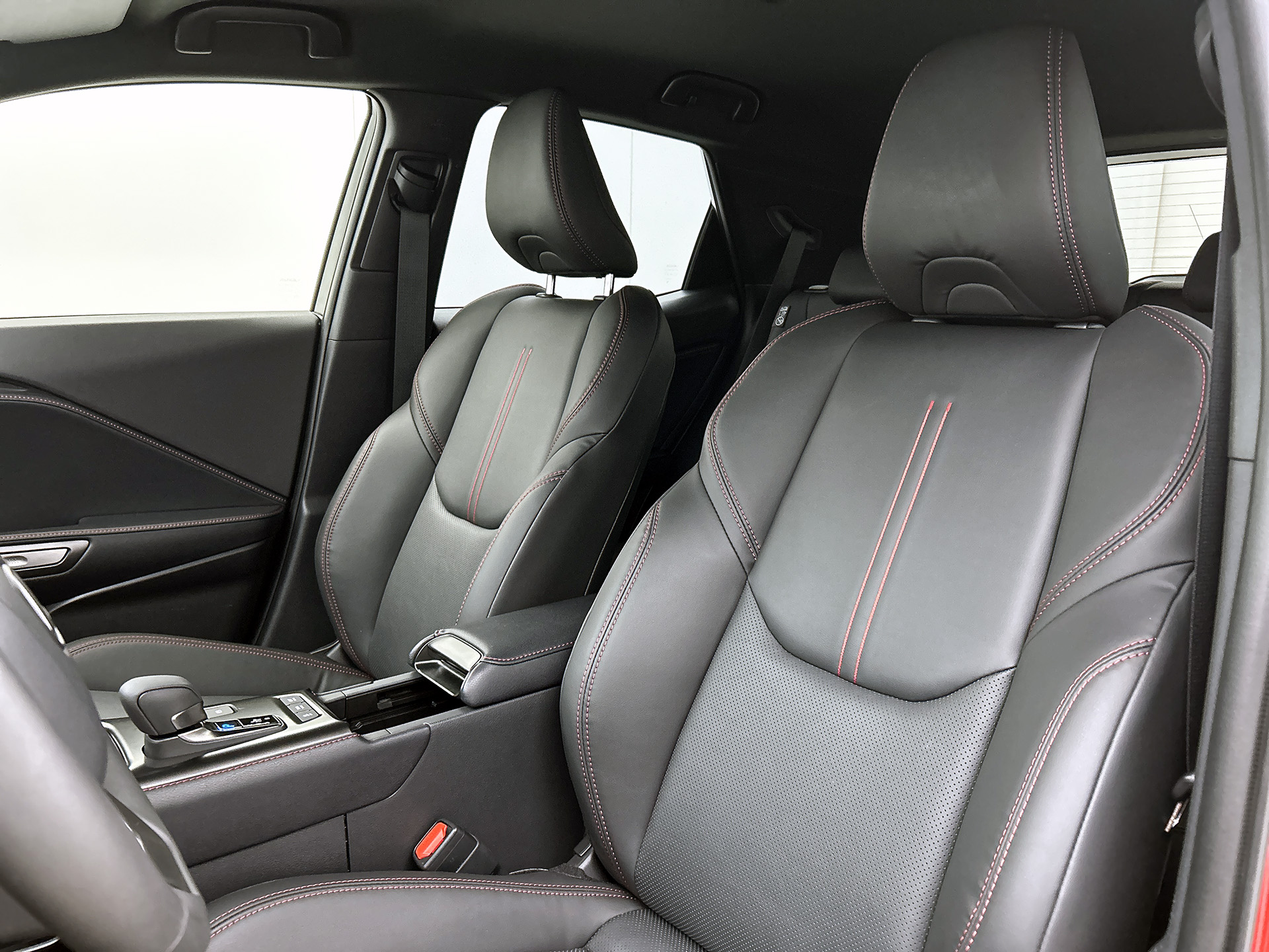 Foto van Lexus Lexus LBX