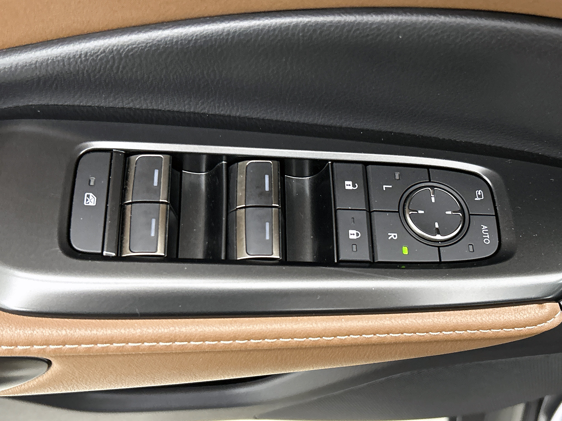 Foto van Lexus Lexus LBX