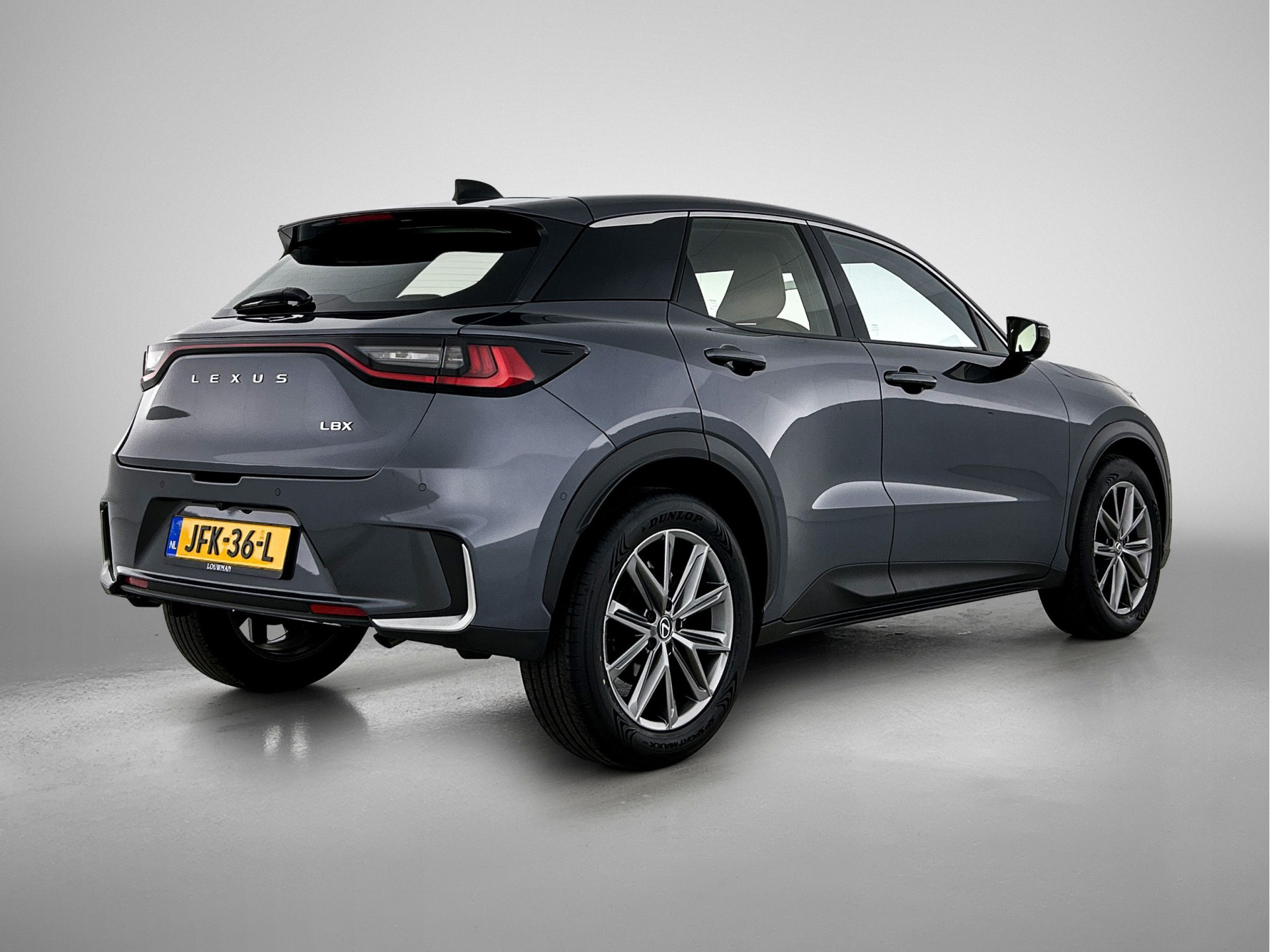 Foto van Lexus Lexus LBX