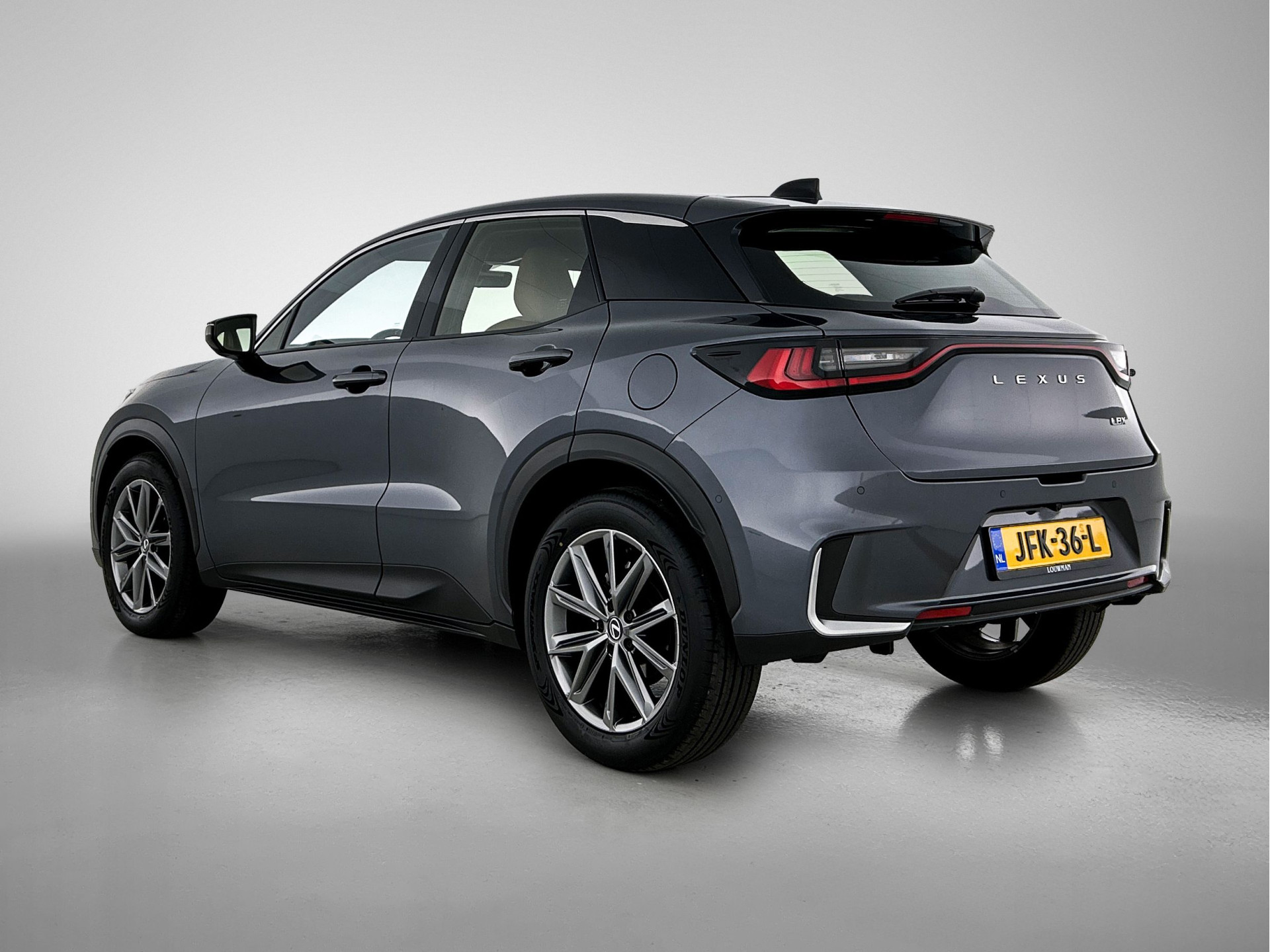 Foto van Lexus Lexus LBX