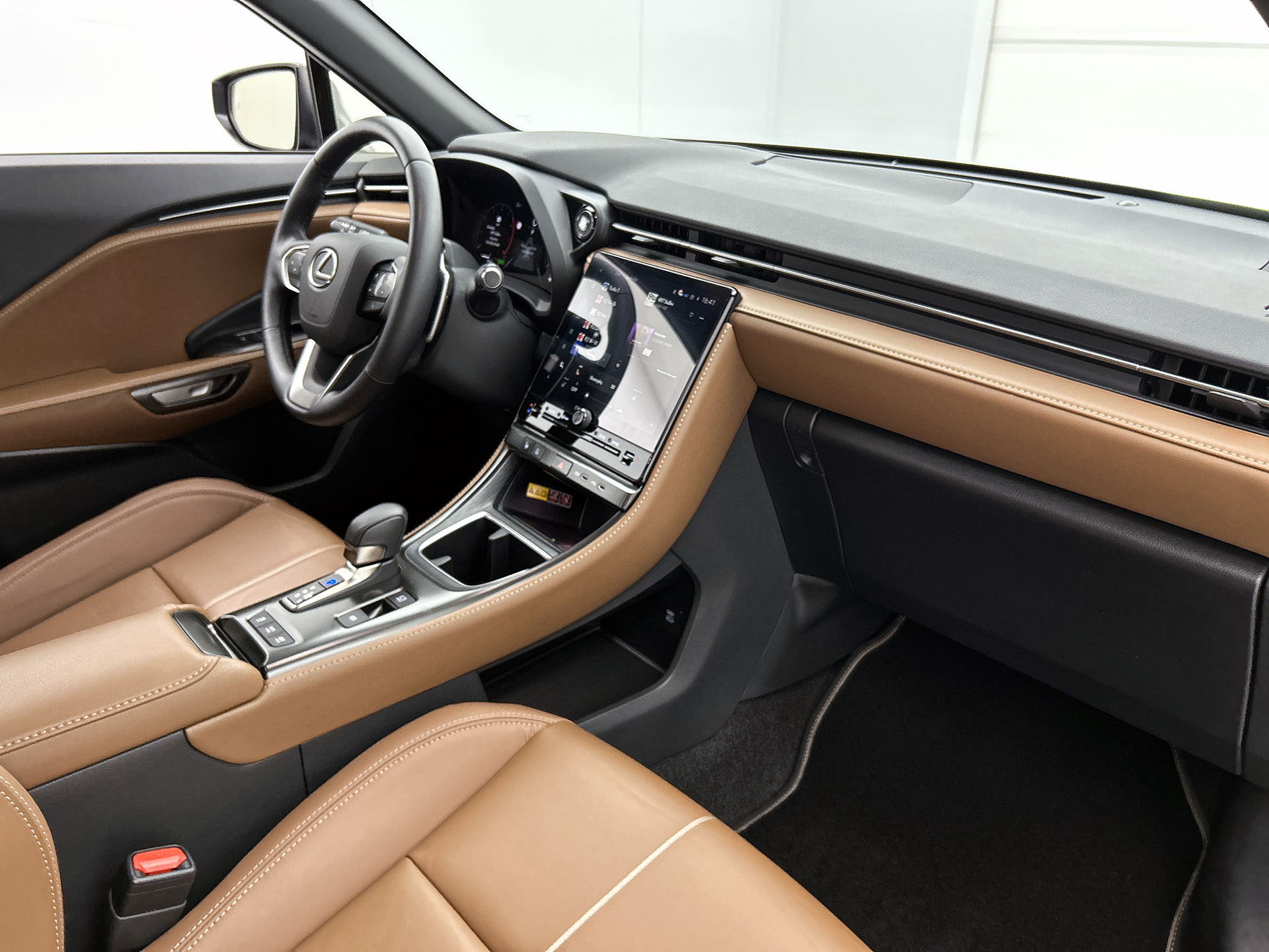 Foto van Lexus Lexus LBX