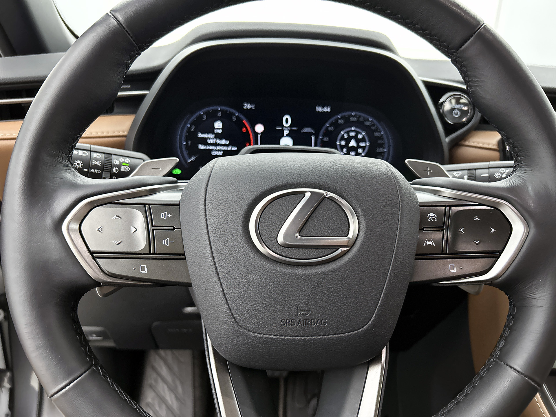 Foto van Lexus Lexus LBX