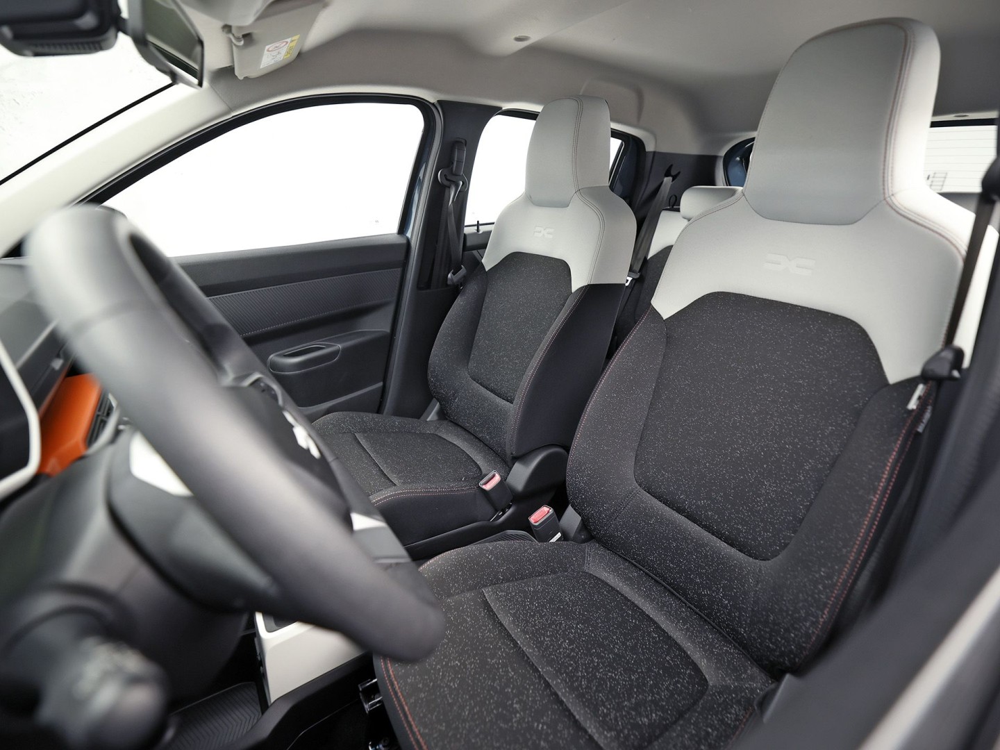 Foto van Dacia Spring
