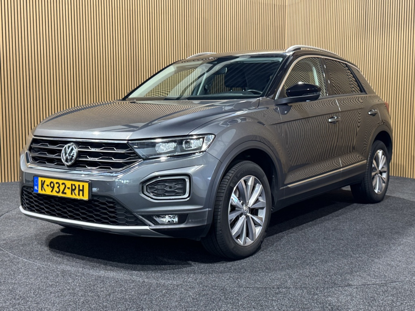 Volkswagen T-roc 1.5 TSI Sport | Trekhaak | Camera | CarPlay | Stoelverwarming | 2020 - voorkant