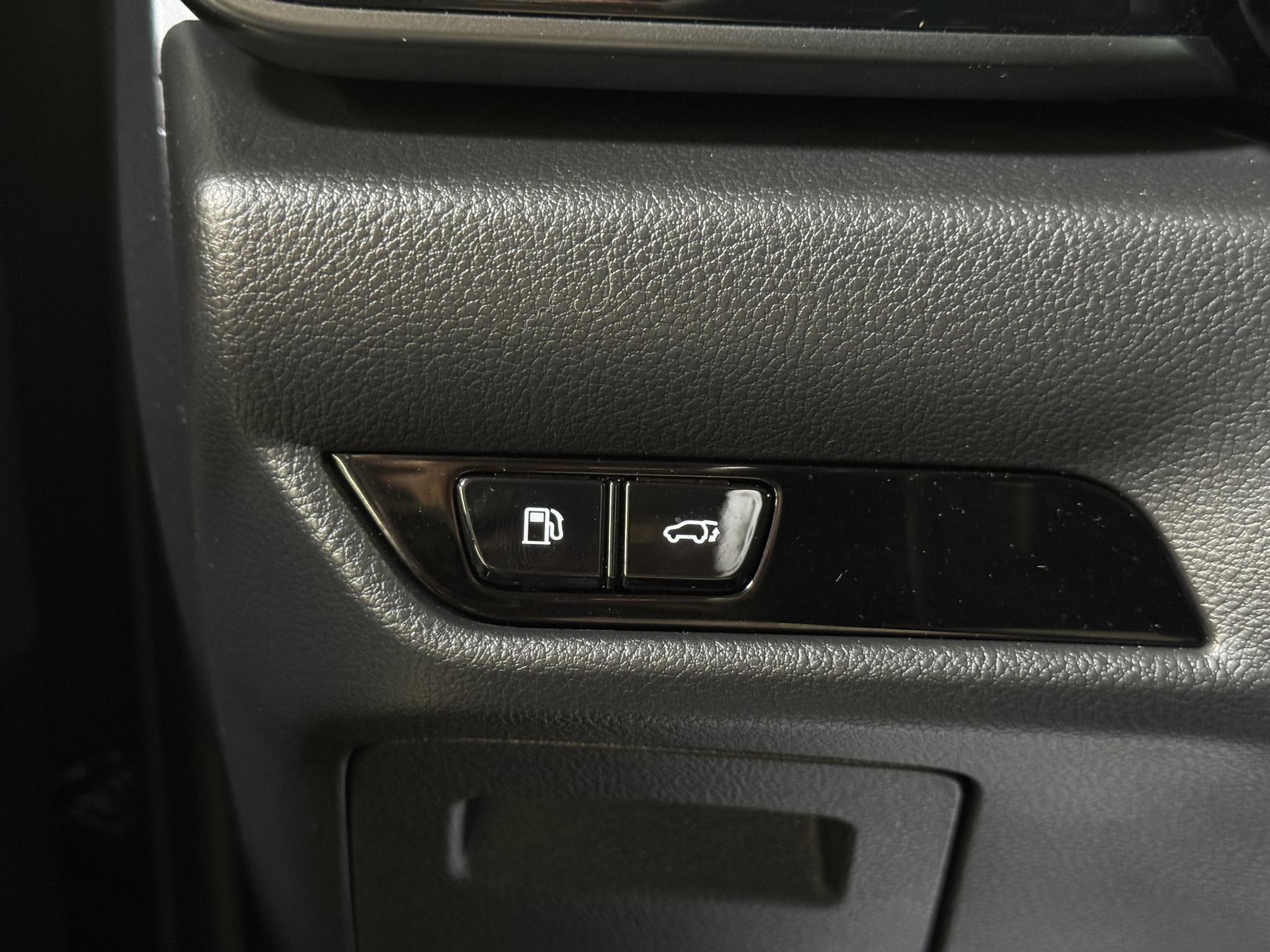 Foto van Lexus Lexus Nx450h+