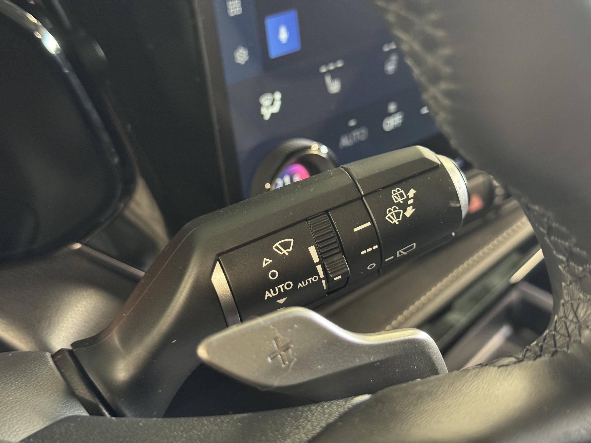 Foto van Lexus Lexus Nx450h+