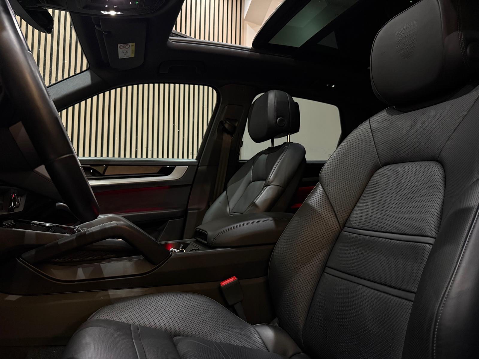 Foto van Porsche Cayenne E-hybrid