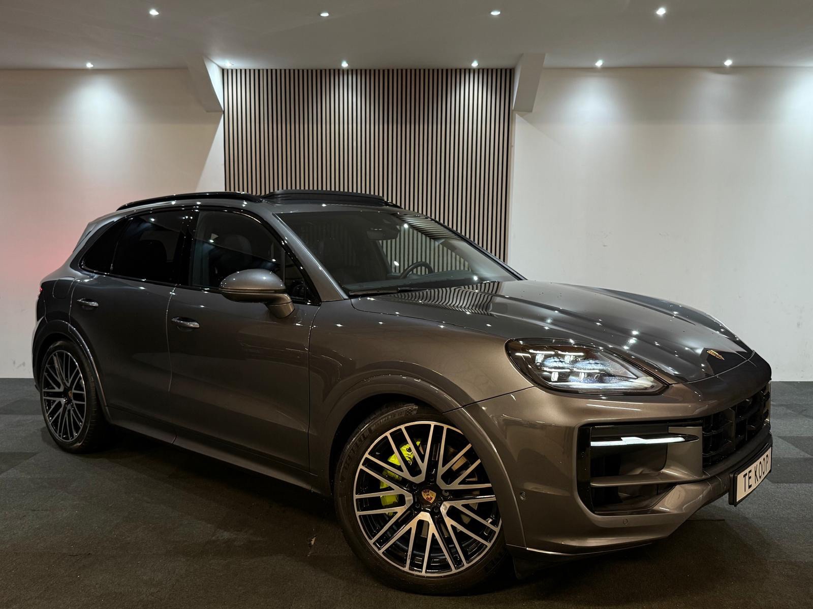 Foto van Porsche Cayenne E-hybrid