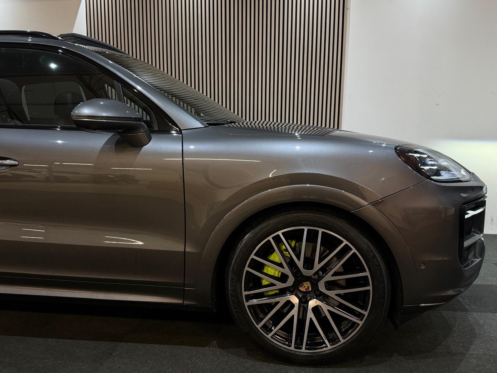 Foto van Porsche Cayenne E-hybrid