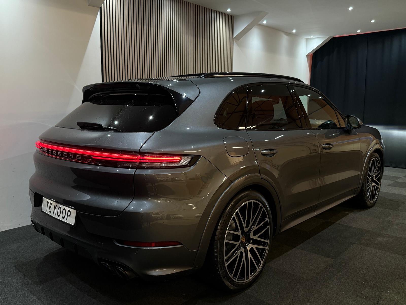 Foto van Porsche Cayenne E-hybrid