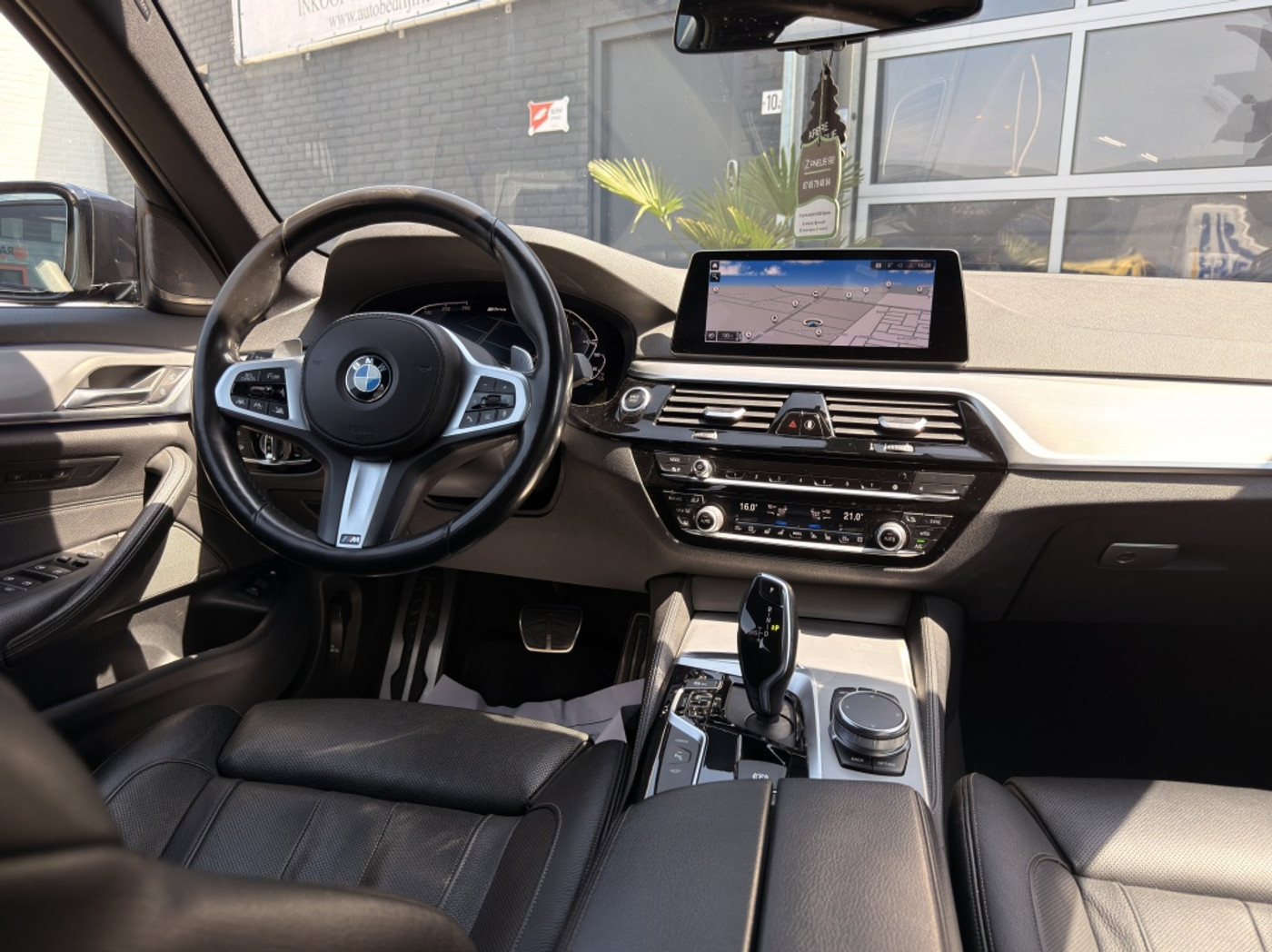 Foto van BMW 530e Iperformance