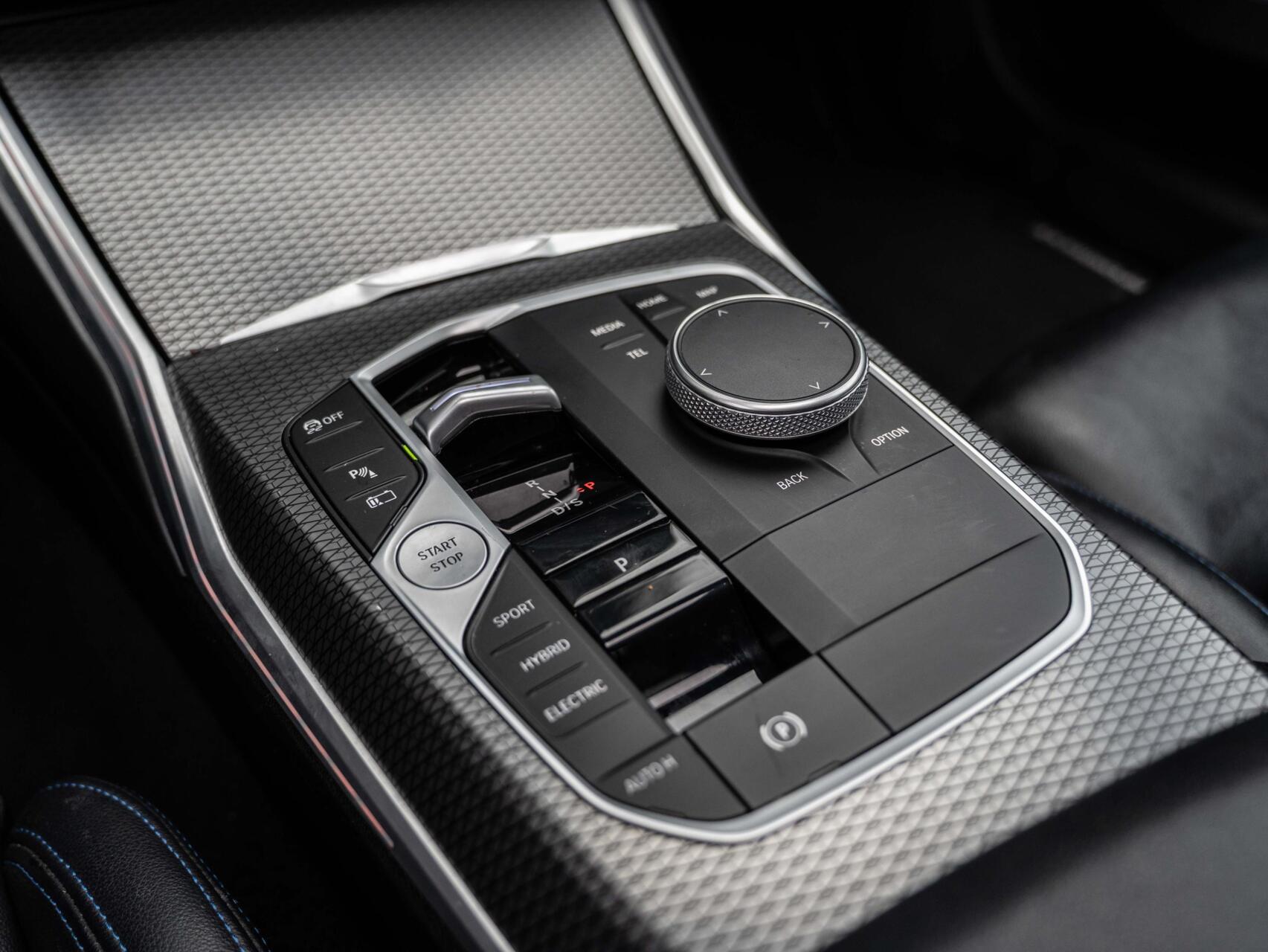 Foto van BMW 330e xDrive