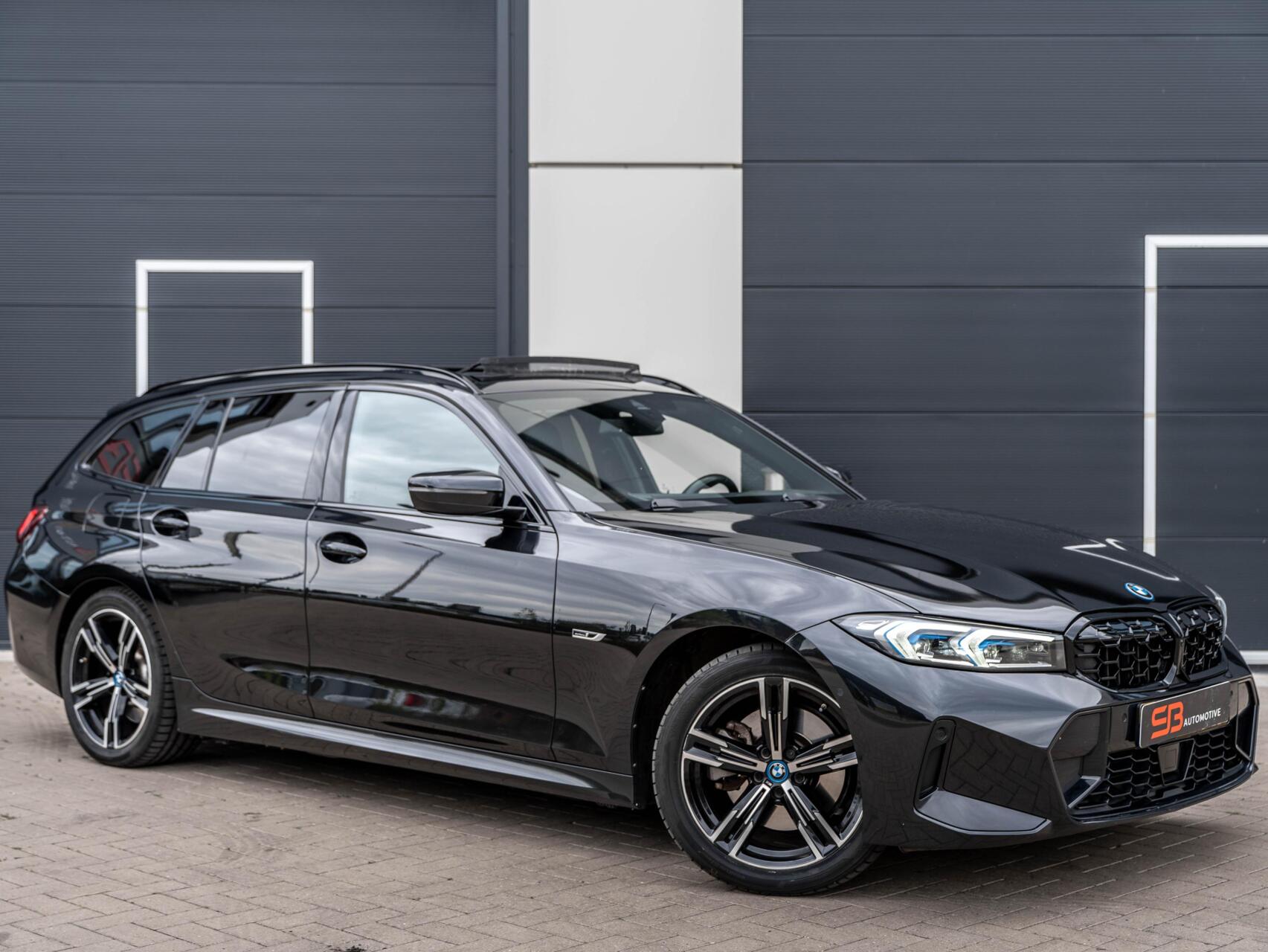 Foto van BMW 330e xDrive