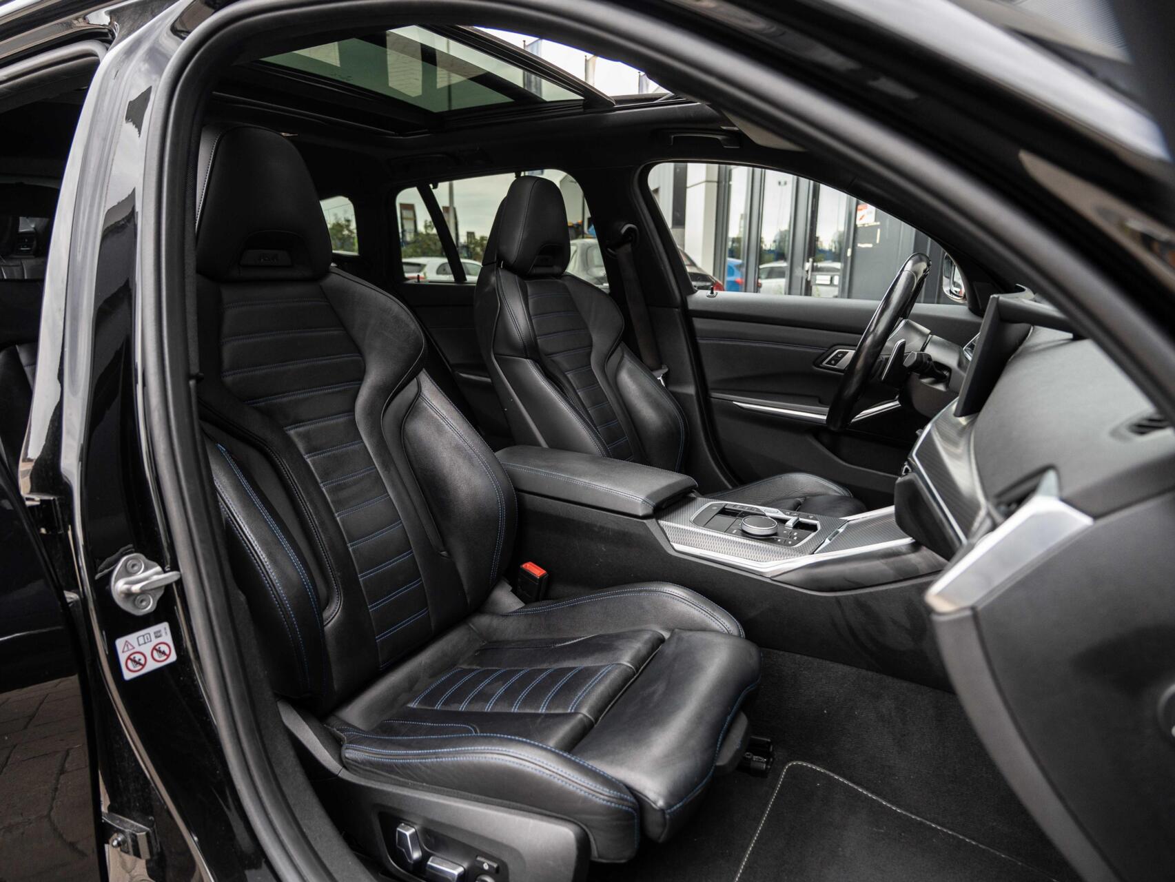 Foto van BMW 330e xDrive