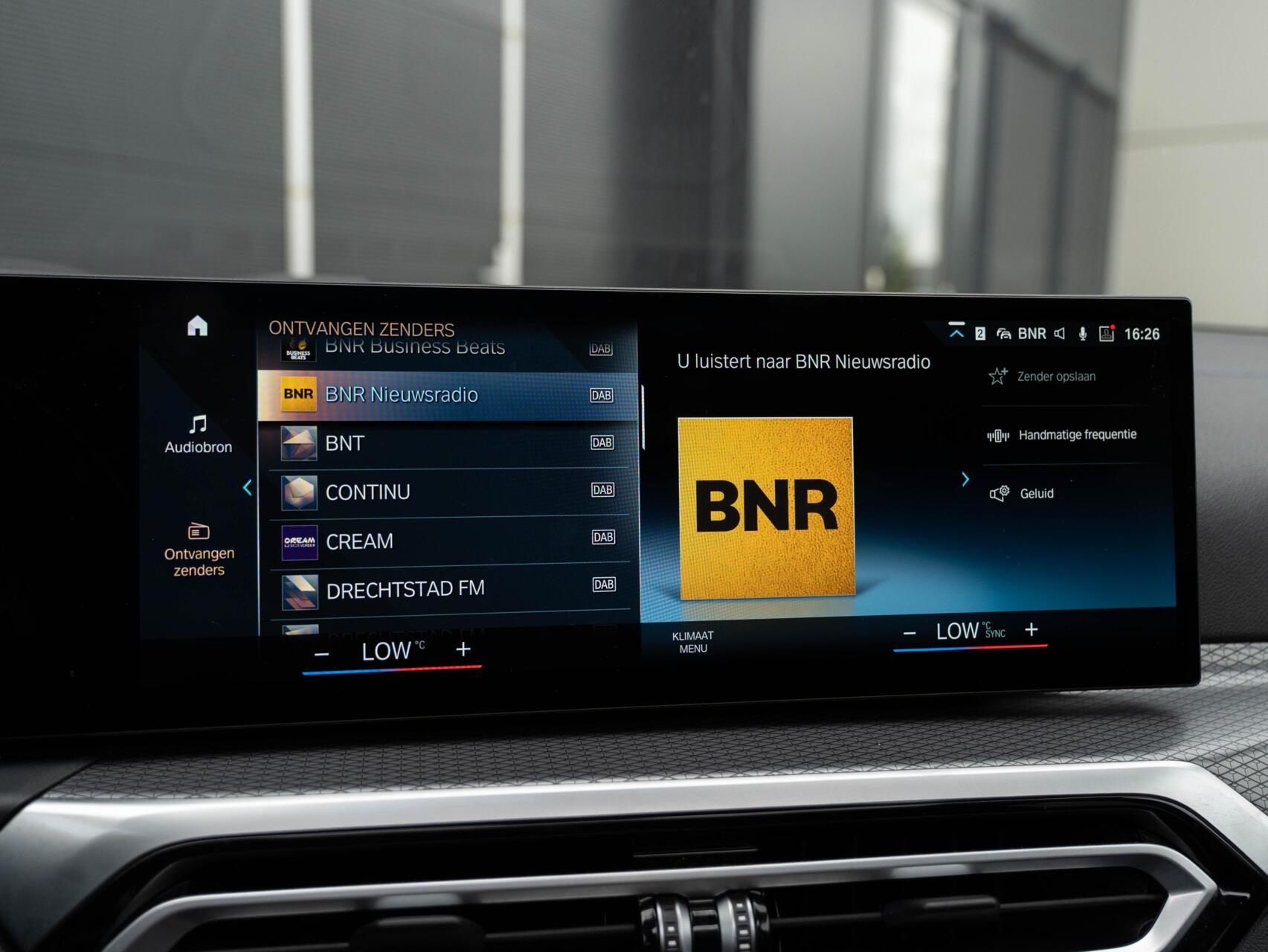 Foto van BMW 330e xDrive