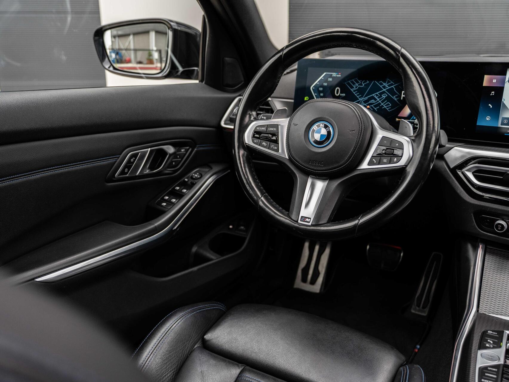 Foto van BMW 330e xDrive