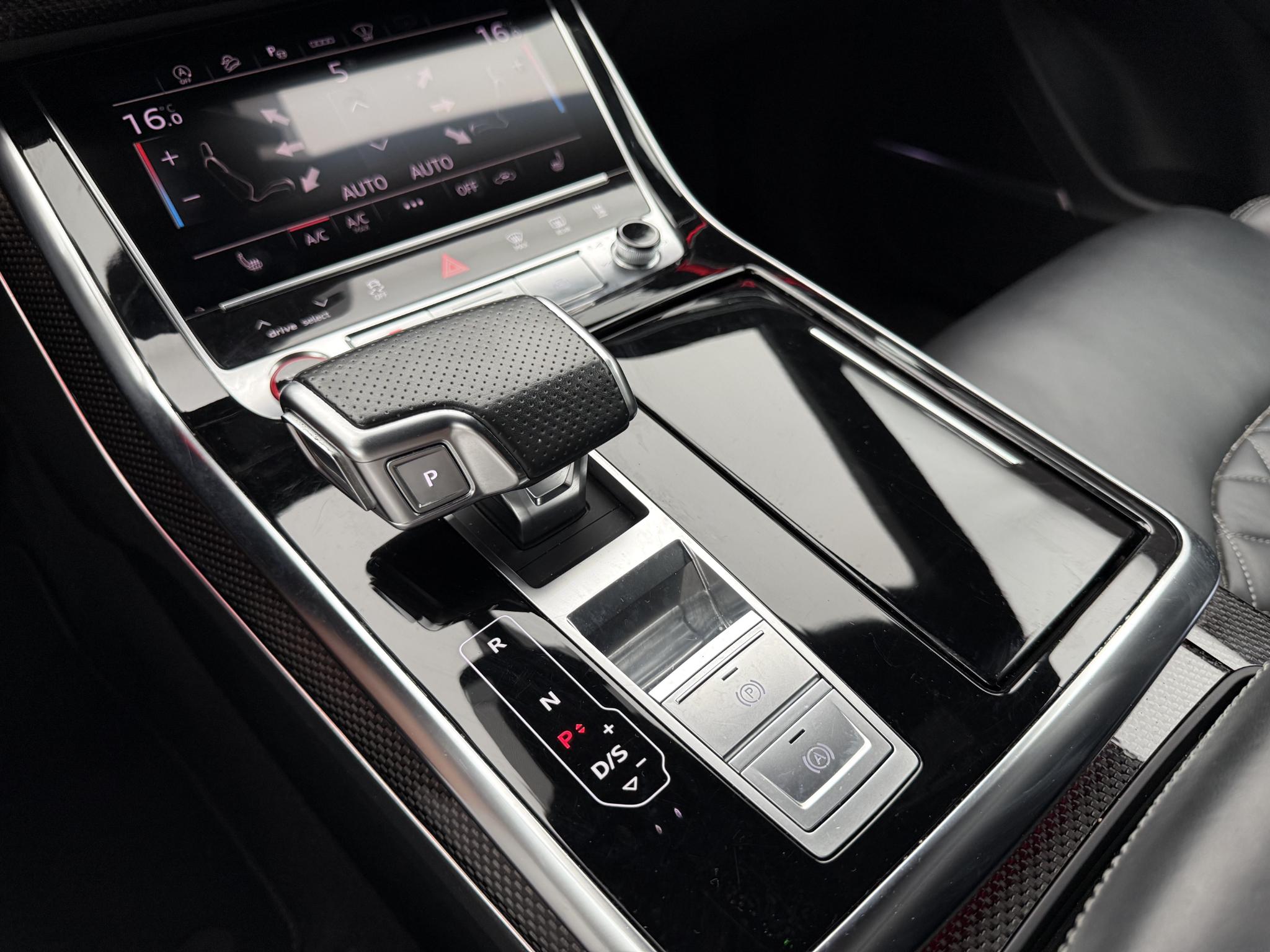 Foto van Audi Sq8
