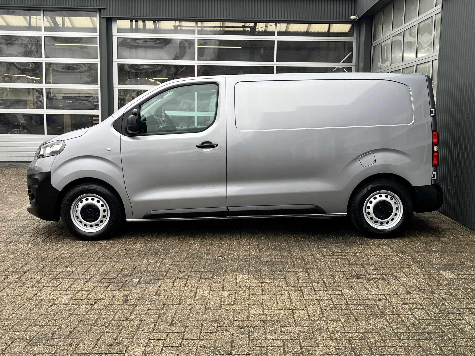 Foto van Opel Vivaro