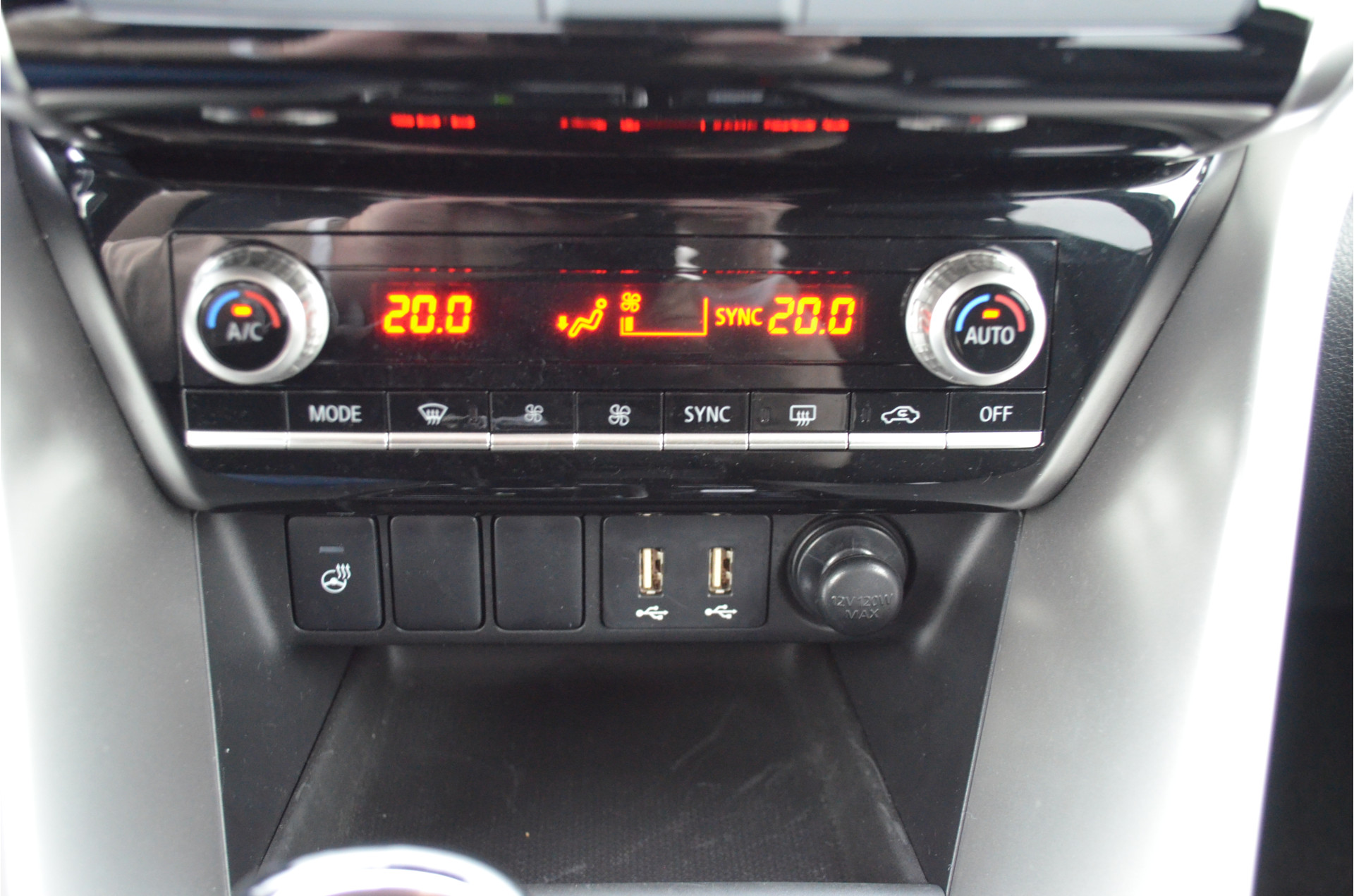Foto van Mitsubishi Mitsubishi Eclipse Cross