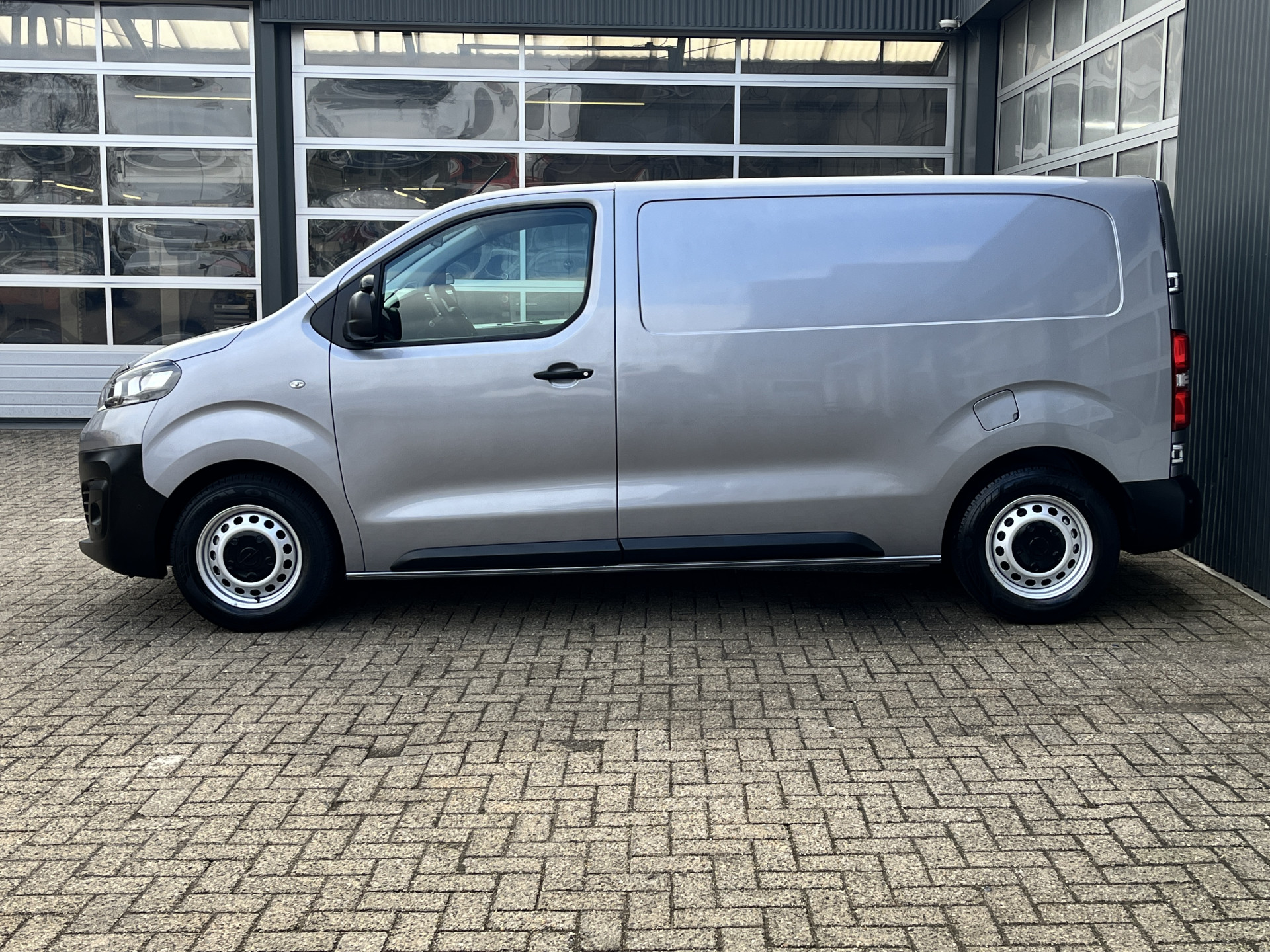 Foto van Opel Vivaro