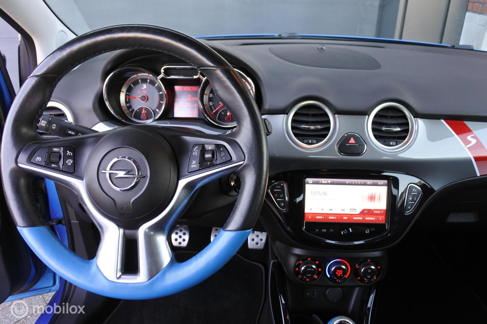 Foto van Opel Adam