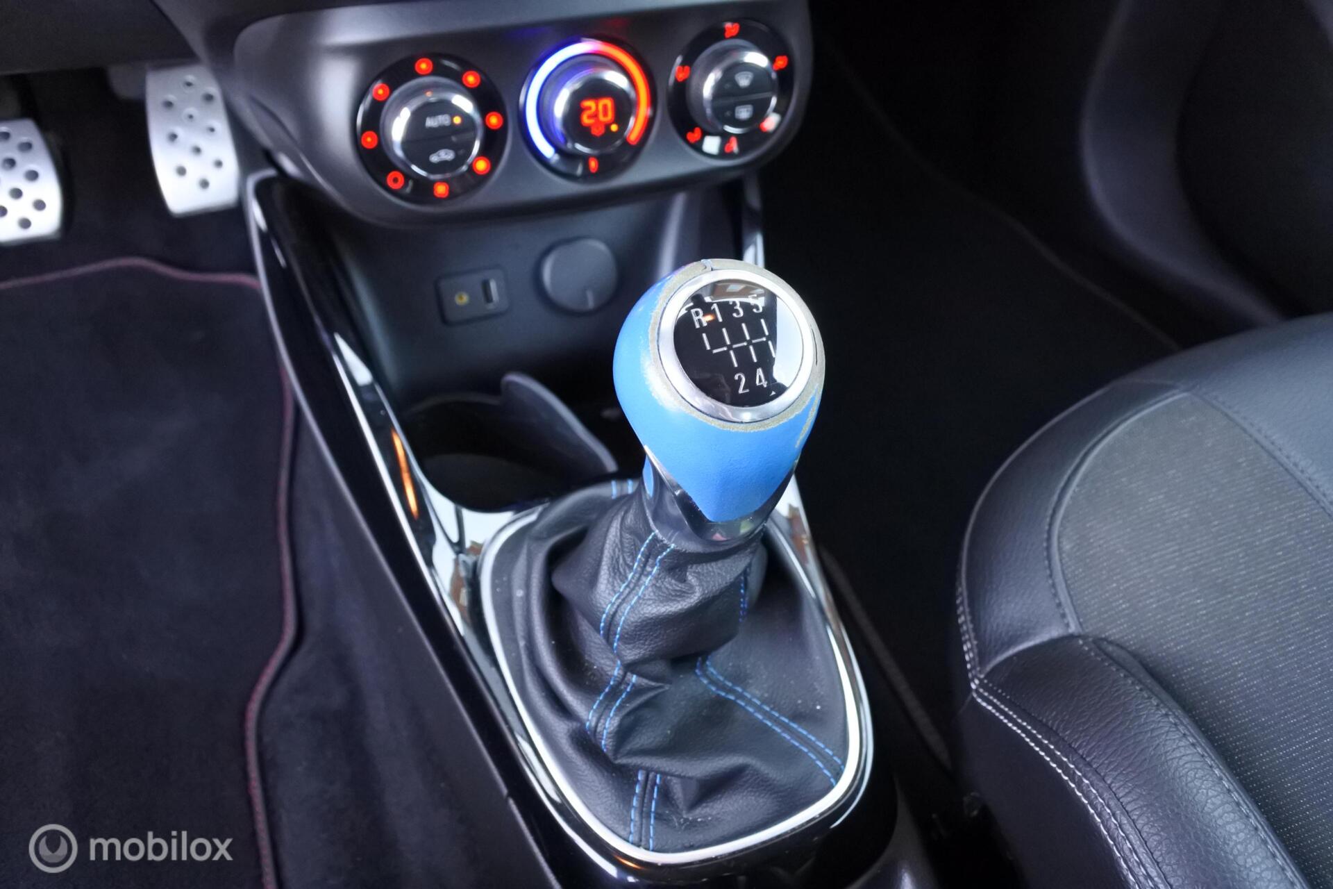Foto van Opel Adam