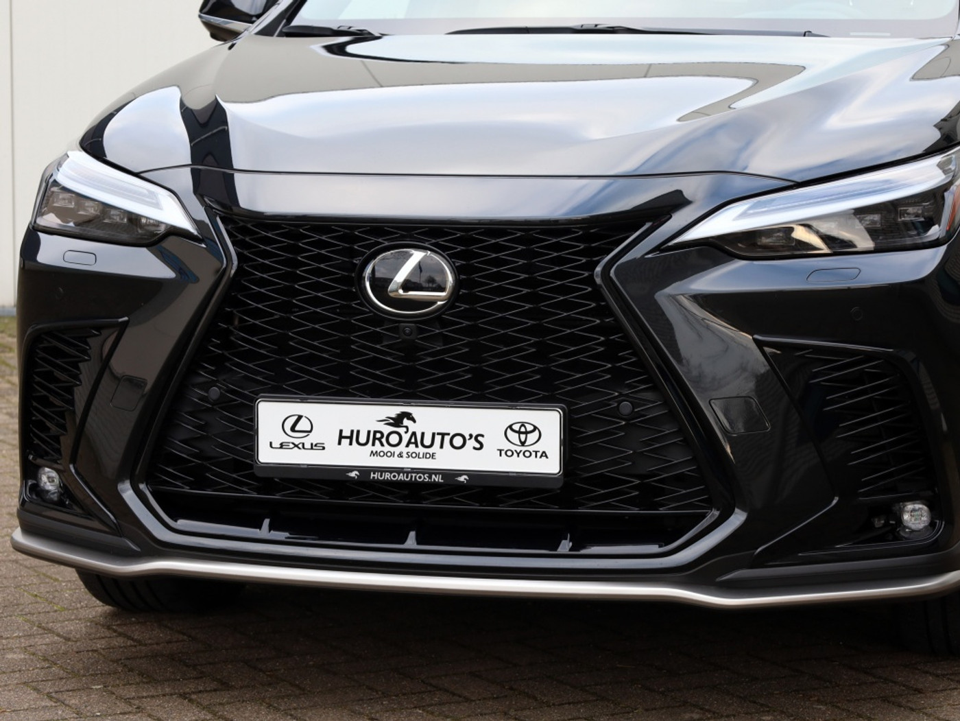 Foto van Lexus NX