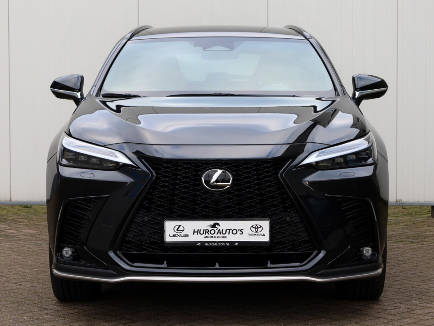 Foto van Lexus NX