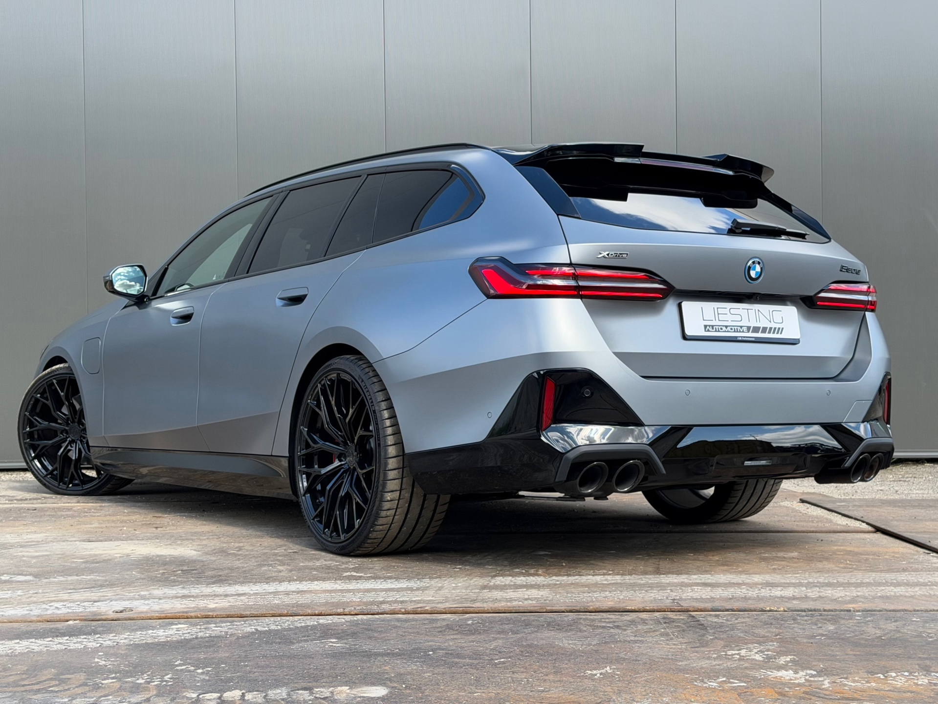 Foto van BMW 550e xDrive